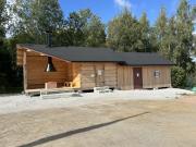 Kuvassa rakennuksen julkisivu