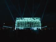 Valoshow heijastettuna rakennuksen seinään